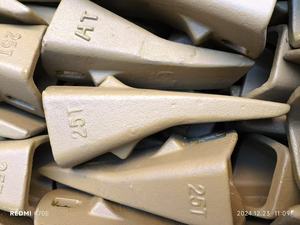 دلو أسنان مسطح 25 طن مع أسنان مسطحة وحامل لملحقات الحفار - Product Image 3