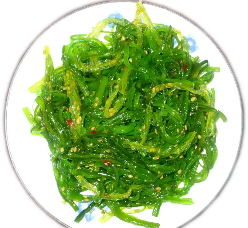 SPL Yumart sushi food seaweed salad with sesame seed