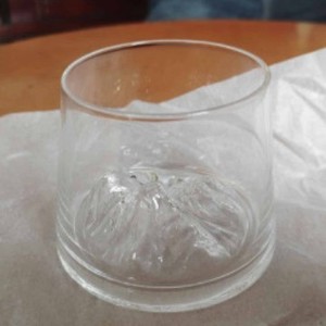 Verres à boire en verre transparent au design minimaliste pour usage domestique - Product Image 1