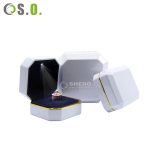 Caja de Joyería Cuadrada con Anillo LED de Alta Calidad, con Luz LED para Colgante, Pulsera, Collar, Propuesta de Matrimonio, Compromiso, Boda - Product Image 6