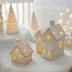 Casas Navideñas de Cerámica Blanca, <span class=keywords><strong>Adornos</strong></span> de Porcelana para Mesa, Pequeñas Figuras de Pueblo Invernal para Decoración Rústica de Árbol de Navidad - Product Image 1