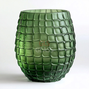 Vase croco en verre cristal sculpté à la main pour la décoration de la maison - Product Image 1