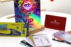 Tùy Chỉnh Kích Thước Tiêu Chuẩn Nhựa 3-up <span class=keywords><strong>Key</strong></span> Tag Cả Hai Bên In Ấn 3 Trong 1 Hoặc 2 Trong 1 Combo Thẻ Với Mã Vạch Thẻ Chìa Khóa - Product Image 5