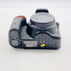 กล้อง Nikon D5500 ระดับกลาง 24.2MP เซ็นเซอร์ APS-C มือสอง สภาพตัวกล้องมีรอยขีดเล็กน้อย - Product Image 5