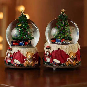 2022 regalo personalizado hecho a mano globo de nieve Bola de agua Modelo de resina con música y temas de personajes para la decoración del hogar - Product Image 1