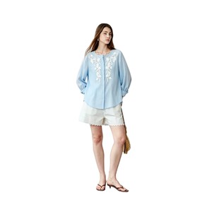 Blusa de Cuello Redondo Azul Claro Estilo Francés para Mujer, Blusa Holgada con Bordado Floral, Manga Larga, Protección Solar - Product Image 5