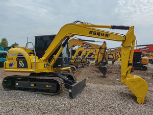 Presque neuf KOMATSU PC70-8 pelles hydrauliques sur chenilles pelleteuses excavatrices d'occasion de marque originale - Product Image 3