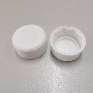 Tapón de rosca de plástico PE de 28mm para botellas de agua Tapas de cuello 1881 Característica a prueba de hurtos para bebidas de refrescos y agua - Product Image 2