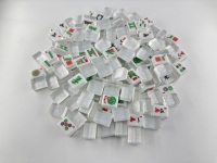 Ensemble de Mahjong américain de luxe en perles, 160 tuiles gravées en acrylique, thème Chalet Blanc Perle, personnalisé