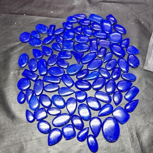 Cabochon en Lapis lazuli naturel de qualité supérieure Cabochon de pierres précieuses en vrac pour la fabrication de bijoux en Inde - Product Image 5