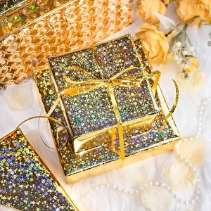 Rollo de Papel de Regalo Dorado Merture de 17 Pulgadas x 32.8 Pies con Estrellas Iridiscentes, Doble Cara, para Envolver Regalos y Manualidades - Product Image 6