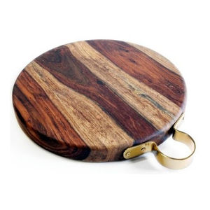 Planche à découper en bois de qualité durable, de forme ronde et avec poignée en métal, à vendre - Product Image 4