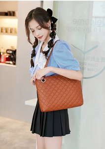 Stock Price New Korean Tassel Design Ladies Bags Set Wholesale Pu Leather 2pcs Stock Handbags - Product Image 5