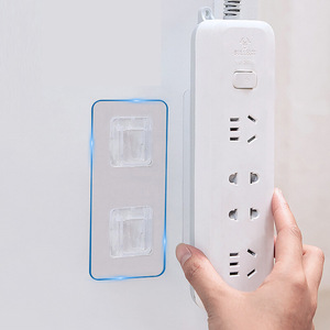 Gancho Adhesivo Doble Cara Impermeable, Removible, de Plástico Transparente, para Colgar en la Pared - Product Image 3