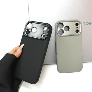 Étui de téléphone en <span class=keywords><strong>silicone</strong></span> liquide souple de luxe antichoc pour <span class=keywords><strong>iPhone</strong></span> 16 15 14 13 <span class=keywords><strong>12</strong></span> <span class=keywords><strong>Pro</strong></span>, <span class=keywords><strong>coque</strong></span> arrière de protection personnalisée en couleur pour <span class=keywords><strong>iPhone</strong></span> 18 - Product Image 1