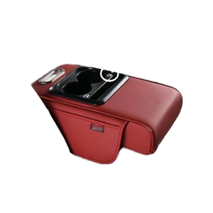 Vente en Gros Accessoires Intérieurs de <span class=keywords><strong>Voiture</strong></span> en Cuir : Coussin Accoudoir, Sac de Rangement, Repose-Main, Support Tissu <span class=keywords><strong>pour</strong></span> Console Centrale - Product Image 1