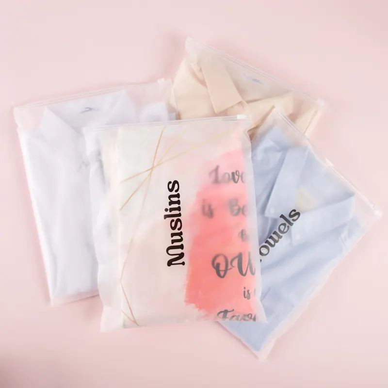 Bolsas con cremallera de embalaje de plástico mate esmerilado personalizadas, bolsas de embalaje de ropa con cierre de cremallera para camisetas de baño biodegradables con logotipo