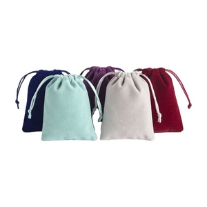 Sac à bijoux en velours personnalisé de luxe 7*9cm avec logo pour bracelet, collier, emballage de bonbons, pochette pour bijoux, sac cadeau haut de gamme - Product Image 1