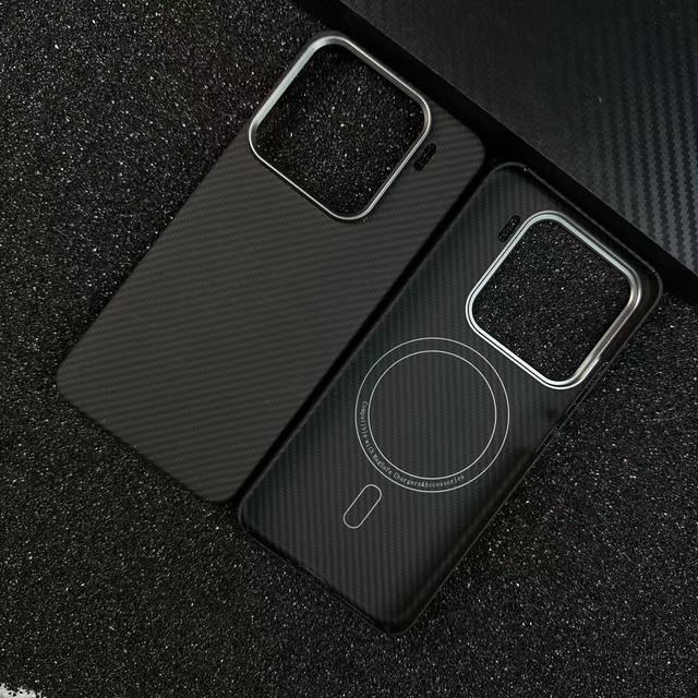 Luxury Ultra-Thin Business Design Premium Frosted Shockproof Magnetic Ring Cover Made Real Aramid Carbon Fiber Phone Case for