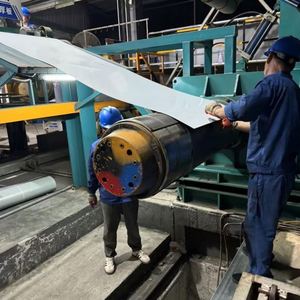 Bobina de Acero Galvanizado Prepintado RAL de Espesor Personalizado 0.45/0.3/0.2mm y Ancho 914/1000/1219mm, Marca Tsingshan SPCC/GI - Product Image 3