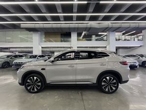 Used <strong>B</strong>-Y-D Song P-L-U-S New Energy 2025 D-M-i Intelligent Driving Edition 112 KM <strong>Prestige</strong> Edition Used Car - Product Image 3