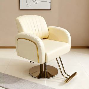 Sillón de Barbería de Cuero Sintético Beige de Lujo Syf con Detalles Dorados, Giratorio Hidráulico, para Salón de Belleza - Product Image 1