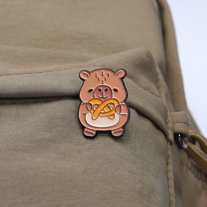 Großhandel Cartoon Metall Anstecknadel benutzer definierte süße lustige Schildkröte Capybara Emaille Pin Abzeichen für Kinder Freunde - Product Image 6