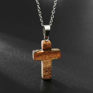 Collier avec pendentif en forme de croix en pierre naturelle pour femmes et hommes, cristal de guérison, pierre précieuse, bijoux en forme de croix, cadeau unique, spirituel, chrétien - Product Image 4