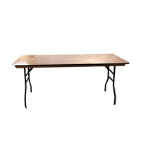 Mobilier de salle à manger en bois directement en gros de l'usine Matériau en bois Table de ferme pour mariage