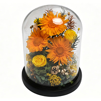 Nouveautés Vente en Gros Cadeaux Personnalisés OEM Bouquet de Roses et Tournesols Préservés sous Cloche en Verre Premium Fête des Mères Noël