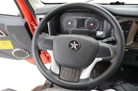 Camion Caricatore di Tronchi con Gru a Braccio Articolato da 7,5m per la Movimentazione di Legname