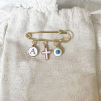 Broche personnalisée pour bébé Evil Eye Cross Protection Poussette Souvenir Pin pour cadeau porte-bonheur