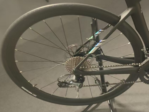 Vélos pour adultes 20 vitesses en fibre de carbone avec frein à disque pédale ordinaire - Product Image 5