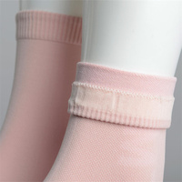 Chaussettes de cyclisme personnalisées pour équipes – Chaussettes de sport d'été pour vélo avec logo personnalisé sur le bord et le bas, tricotées pour la performance