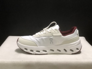Calzado Deportivo Casual ROGER Wildcard on CLOUD 2026 con Parte Superior de Malla Transpirable, para Hombre y Mujer, con Suela Gruesa y Suave - Product Image 6