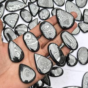 Pierres précieuses en psilomélane argenté naturel, cabochons en vrac, formes et tailles variées, 10-40 mm, lot pour la fabrication de bijoux - Product Image 1