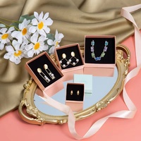 Boîtes en papier pour bijoux en gros : emballages pour bagues, boucles d'oreilles, bracelets, pendentifs et coffrets cadeaux
