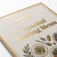 Catalogue personnalisé haut de gamme en carton 350g, papier d'art, pelliculage mat, estampage à chaud or pour une table à manger élégante