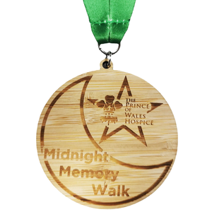 מדליות עץ מזכרת בהתאמה אישית מבריטניה לאירוע תרומת כספים של Sea Splash, מדליית אירוע צדקה עם חריטת לייזר בהתאמה אישית של לוגו, מדליות עץ - Product Image 3
