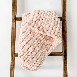 wholesale <b>100</b>% <b>polyester</b> chenille chunky <b>yarn</b> jumbo <b>yarn</b> for hand knitting blanket - Product Image 1