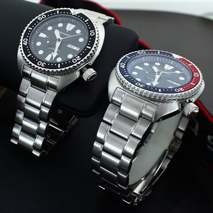 สายนาฬิกาสแตนเลสสตีลแข็งลายผีใส่ดำน้ำสามารถเล่นน้ำได้10บาร์ - Product Image 3