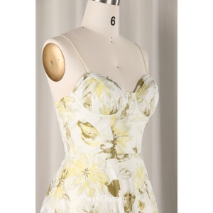Robe bustier à col bénitier en mousseline de soie jaune rose pour femmes modernes jupe en tulle avec imprimé floral pour les vacances à la plage - Product Image 5