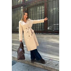 Elegante Gabardina Larga Beige con Cinturón, Cortavientos, Otoñal, para Mujer, Tejida, de Manga Larga - Product Image 1