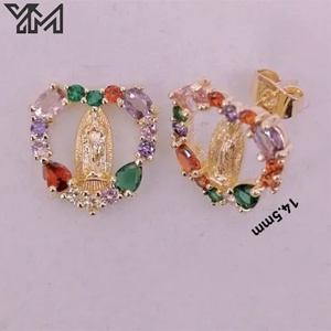 Pendientes Colgantes de San Judas con Baño de Oro YM y Esmalte Verde |   Joyería Religiosa Católica para Mujeres Europeas - Product Image 6