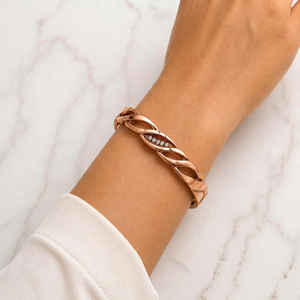 Bracelet manchette minimaliste en cuivre Orbit, bijoux en métal de designer moderne, exportateur - Product Image 1