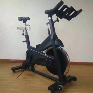 Équipement de gymnastique d'entraînement cardio de couleur personnalisée vélo d'exercice de rotation magnétique commercial en fer à repasser pour la musculation - Product Image 2