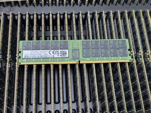Módulo de Memoria de Servidor DDR5 5600 RDIMM de 64 GB, ECC REG M321R8GA0PB0 CWM RAM para Servidor de IA, Virtualización, Estación de Trabajo - Product Image 1