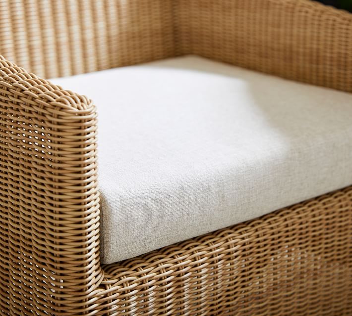 Outdoor resin wicker dining table set furniture all-weather wicker dining armchair