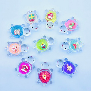 Porte-clés tortue lumineuse de Noël en résine acrylique, accessoire de bijoux DIY, couleurs assorties, été 2024 - Product Image 3