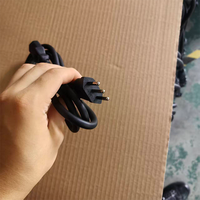 Cable de Alimentación CA Estándar Italiano, Conductor Sólido, Aislamiento de PVC, Enchufe Hembra IEC CN, 220V para Computadora de Escritorio, PC, CE